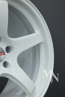 Özelleştirilmiş Nismo Rays 57CR Tekerlekler 370Z 350Z Clubsport Beyaz çerçeveler