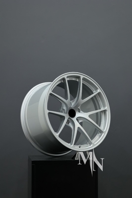BMW F10 M5 Alloy Yarışması için Özel Kalıplı BBS RI D Tekerlekleri OEM Felçleri