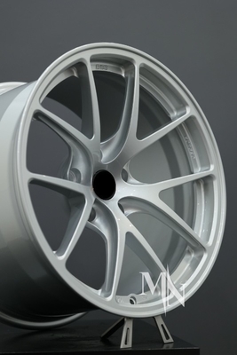 BMW F10 M5 Alloy Yarışması için Özel Kalıplı BBS RI D Tekerlekleri OEM Felçleri