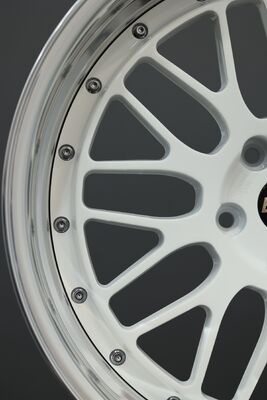 Toyota A90 A91 GR Supra için BBS LM Parlak Beyaz