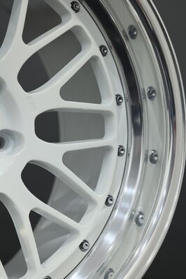Toyota A90 A91 GR Supra için BBS LM Parlak Beyaz