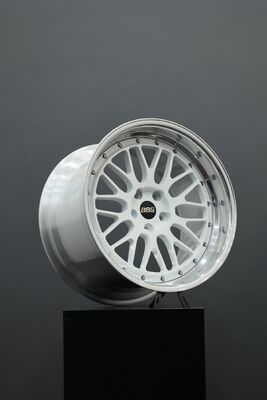 Toyota A90 A91 GR Supra için BBS LM Parlak Beyaz